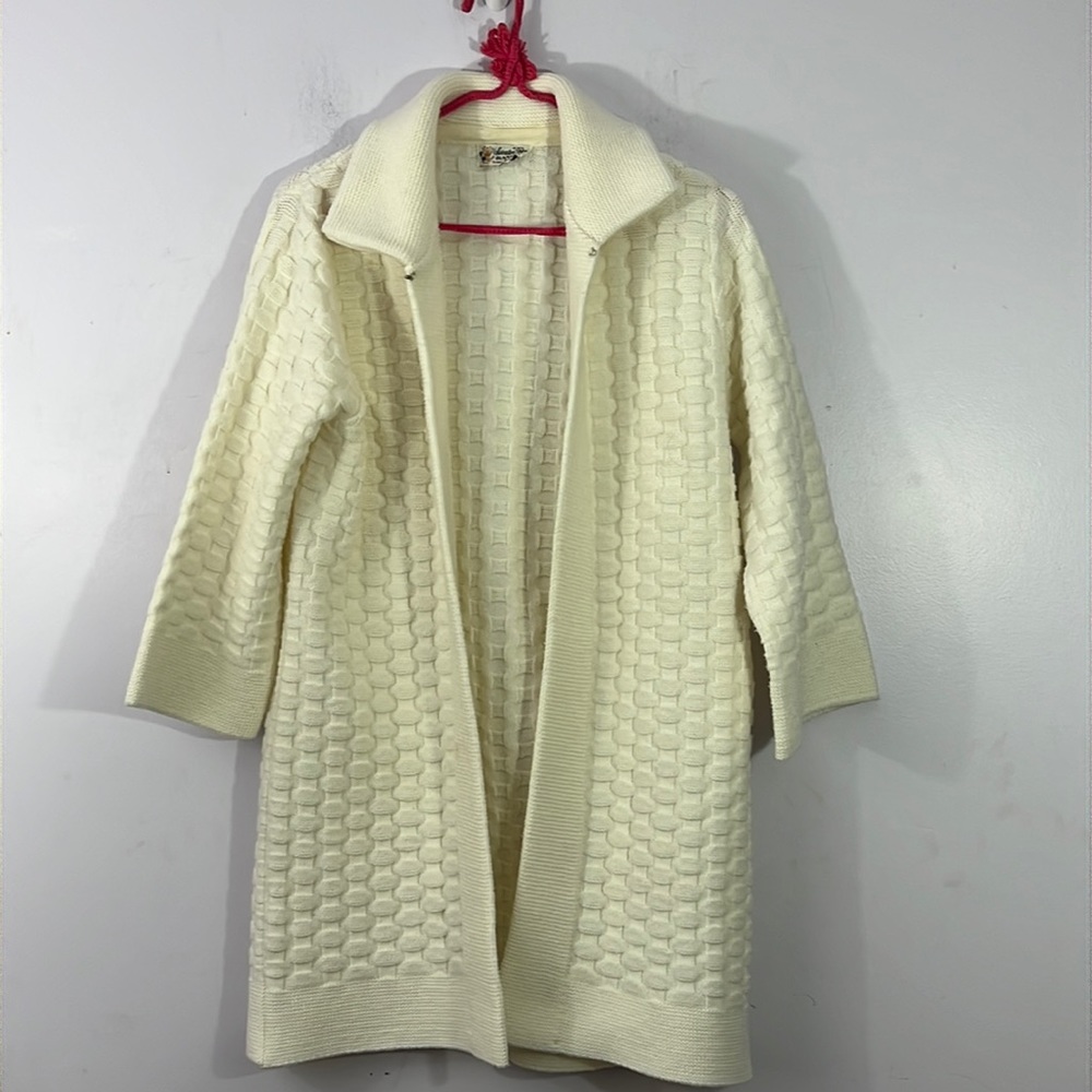 Vintage Sweater Bee By Banff Acrylic basketweave knit cardigan sweater Medium